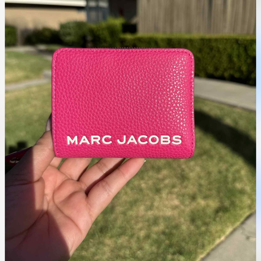 Marc Jacobs Fuchsia Card Holder